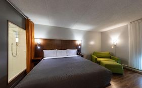 Hotel And Suites Normandin